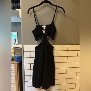 NWT- H&M cut out black dress